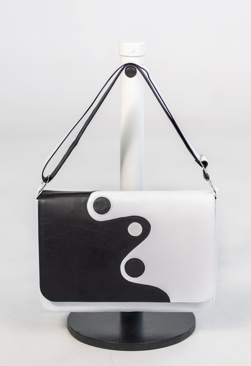 ELARA WHITE BULLETPROOF PURSE